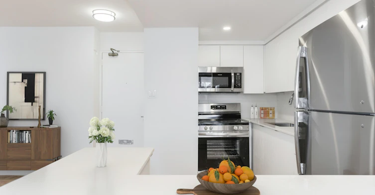 33 Erskine Avenue, Toronto, ON, M4P 1Y4 - 4