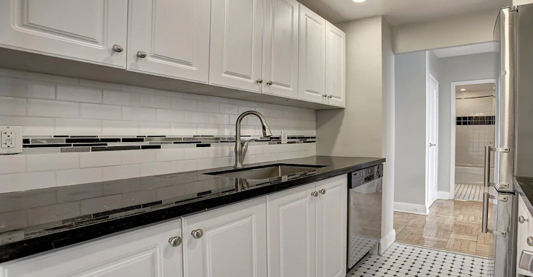 60 Tyndall Avenue, Toronto, ON, M6K 2E5 - 3