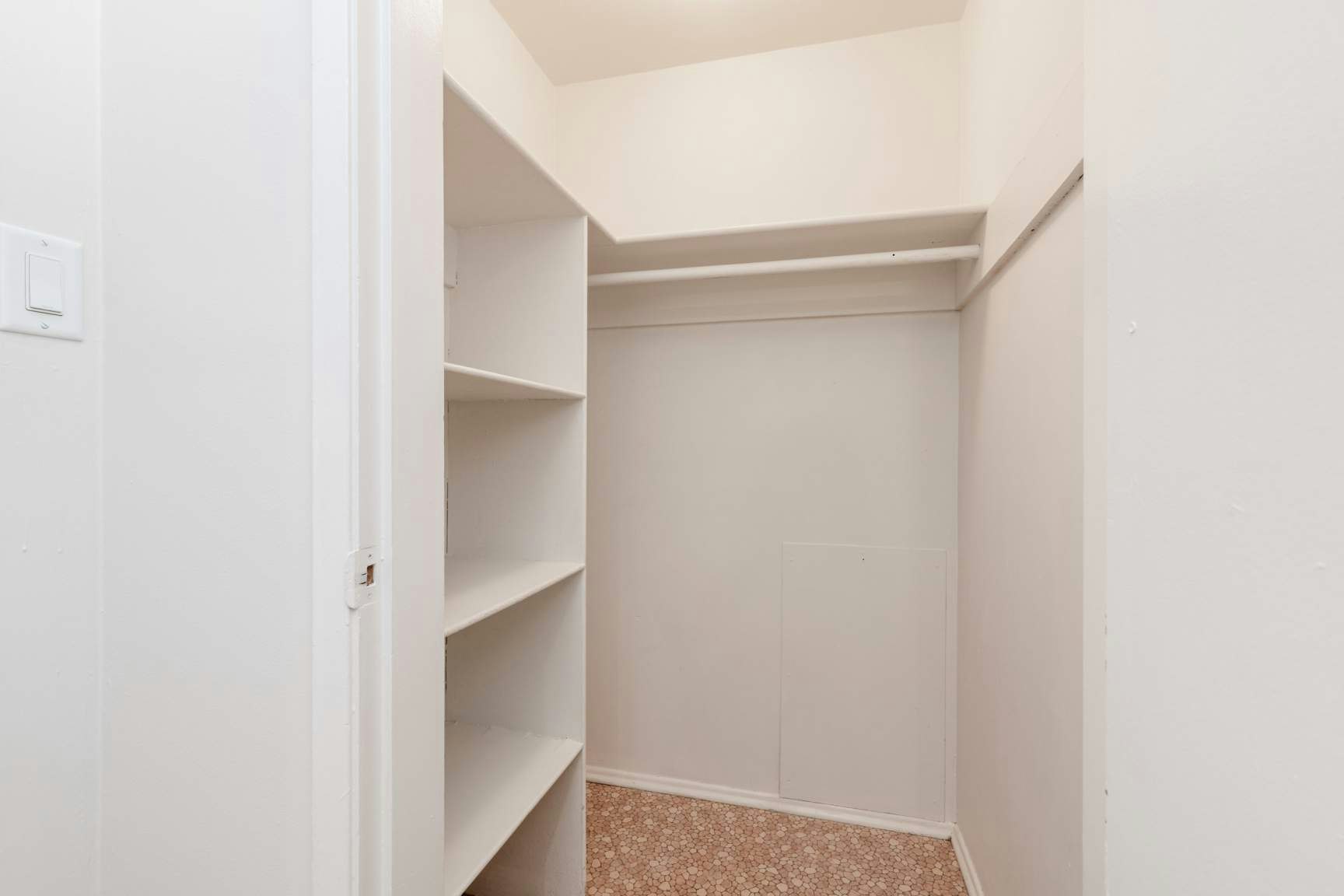 211-1655 Chambers Street, Victoria, BC, V8T 3J7 - 13