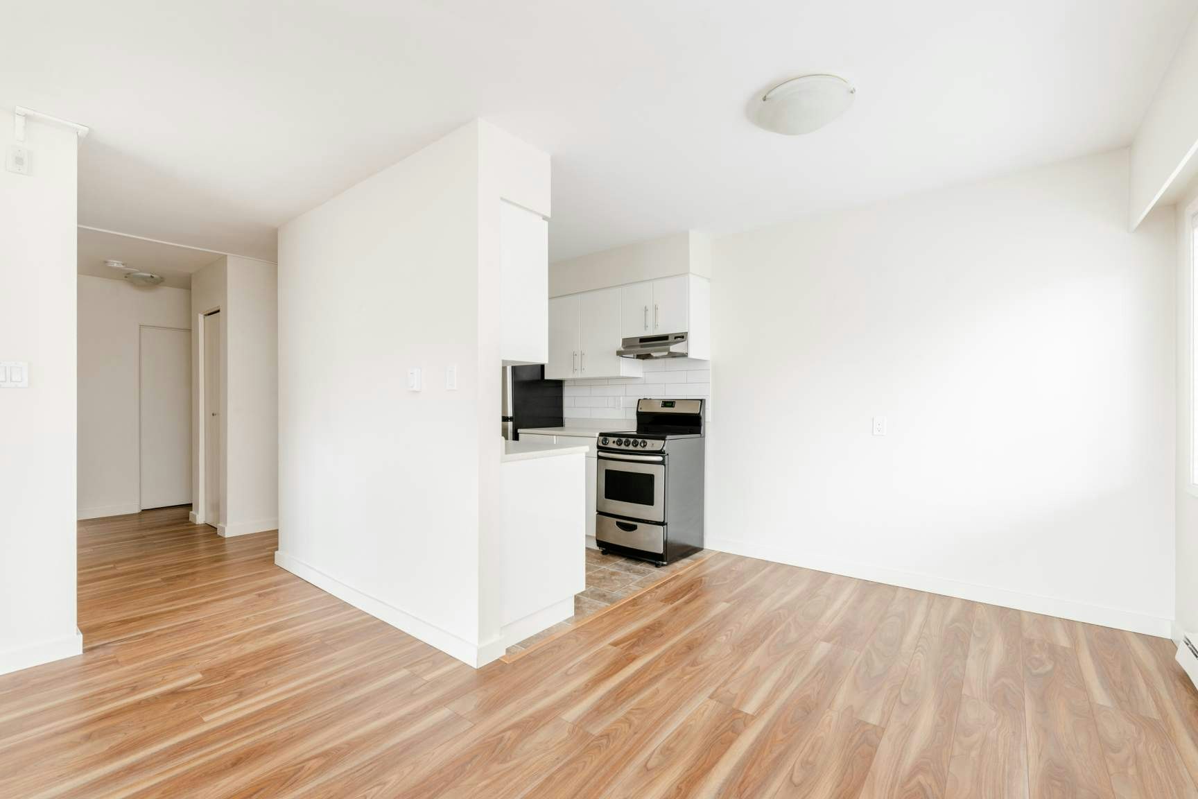 101-1300 Yates Street, Victoria, BC, V8S 1Z9 - 10