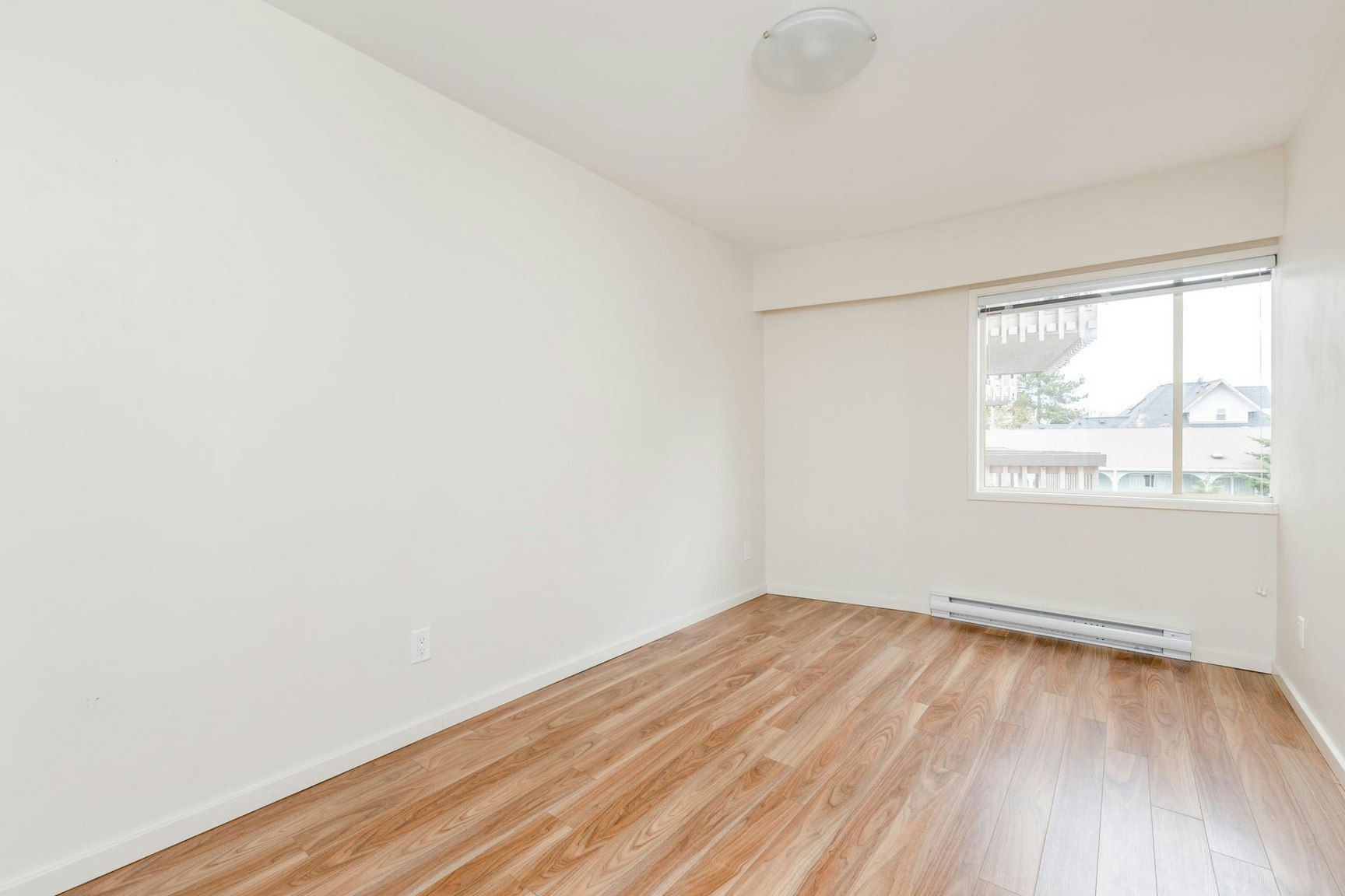 101-1300 Yates Street, Victoria, BC, V8S 1Z9 - 8