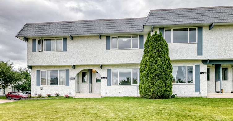 11447 22 Avenue NW, Edmonton, AB, T6J 4V8 - 3