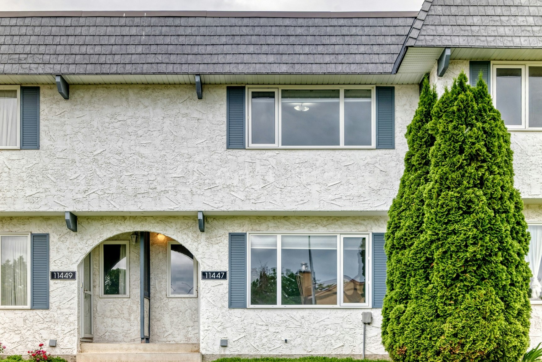 11447 22 Avenue NW, Edmonton, AB, T6J 4V8