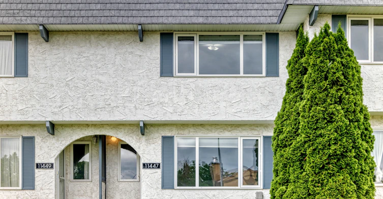 11447 22 Avenue NW, Edmonton, AB, T6J 4V8