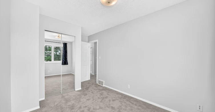 11447 22 Avenue NW, Edmonton, AB, T6J 4V8 - 13
