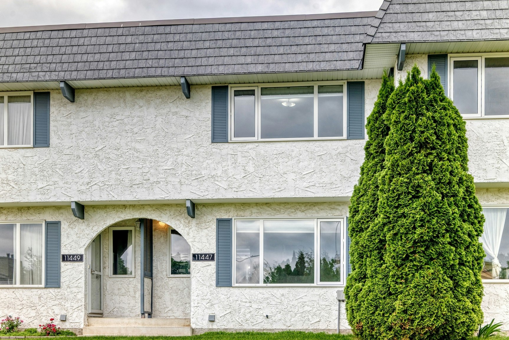 11447 22 Avenue NW, Edmonton, AB, T6J 4V8 - 2