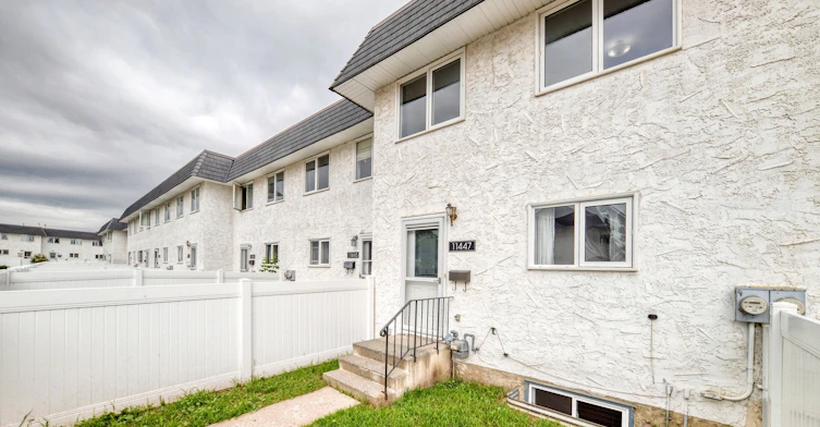 11447 22 Avenue NW, Edmonton, AB, T6J 4V8 - 20