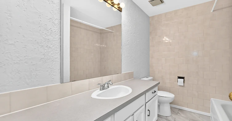11447 22 Avenue NW, Edmonton, AB, T6J 4V8 - 15