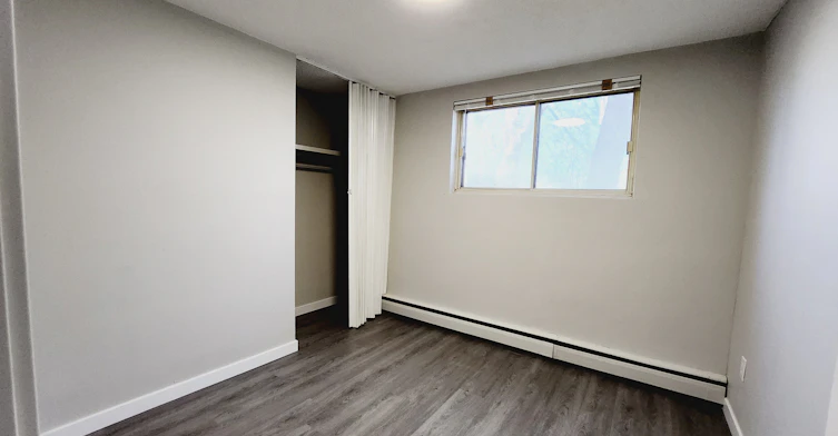 1-10010 154 Street NW, Edmonton, AB, T5P 2G9 - 6