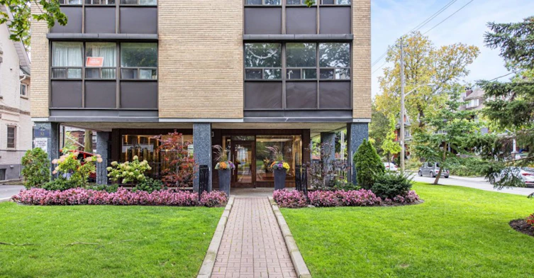 32 Maynard Avenue, Toronto, ON, M6K 2Z9 - 41