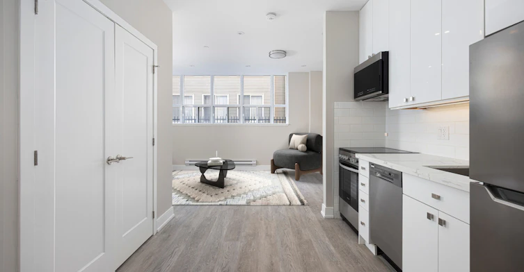 32 Maynard Avenue, Toronto, ON, M6K 2Z9 - 39