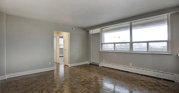 32 Maynard Avenue, Toronto, ON, M6K 2Z9