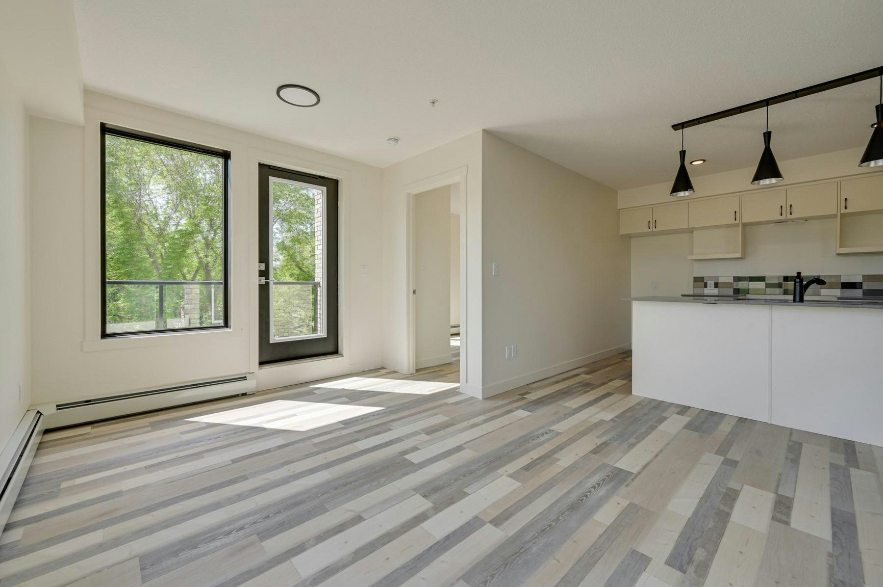 11720 103 Avenue, Edmonton, AB, T5K 0S7 - 6
