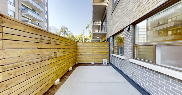47 Spencer Avenue, Toronto, ON, M6K 2K2 - 36