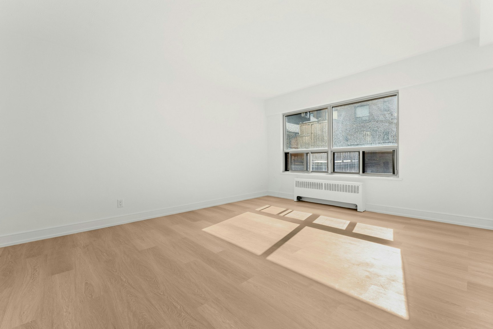 47 Spencer Avenue, Toronto, ON, M6K 2K2 - 25