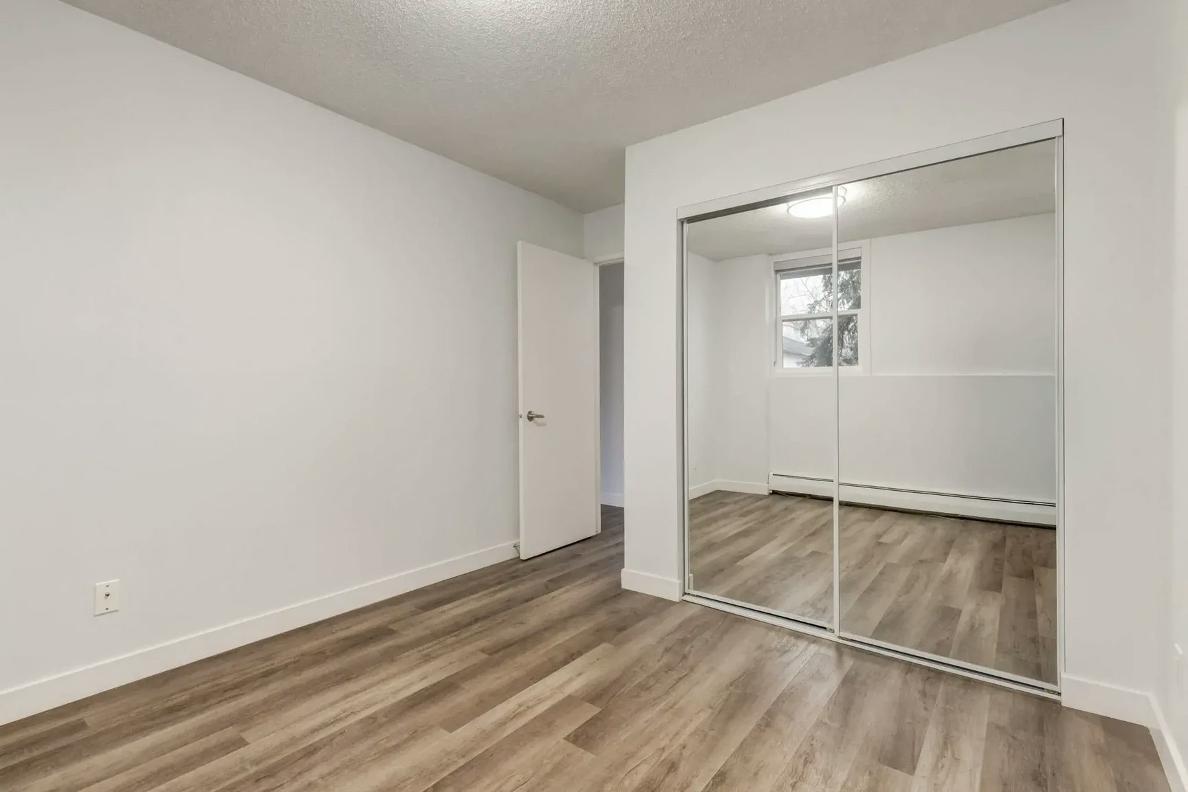 409-727 1st Avenue NW, Calgary, AB, T2N 0A2 - 15