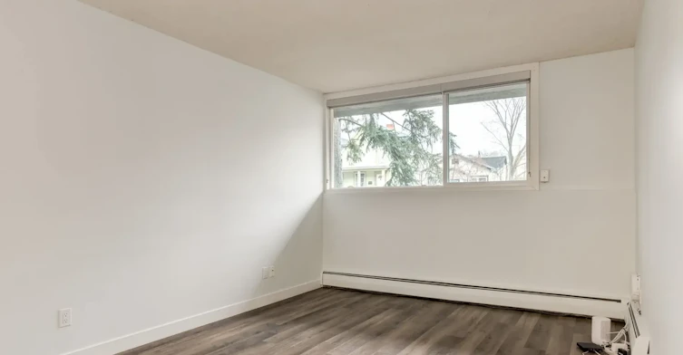 409-727 1st Avenue NW, Calgary, AB, T2N 0A2 - 4