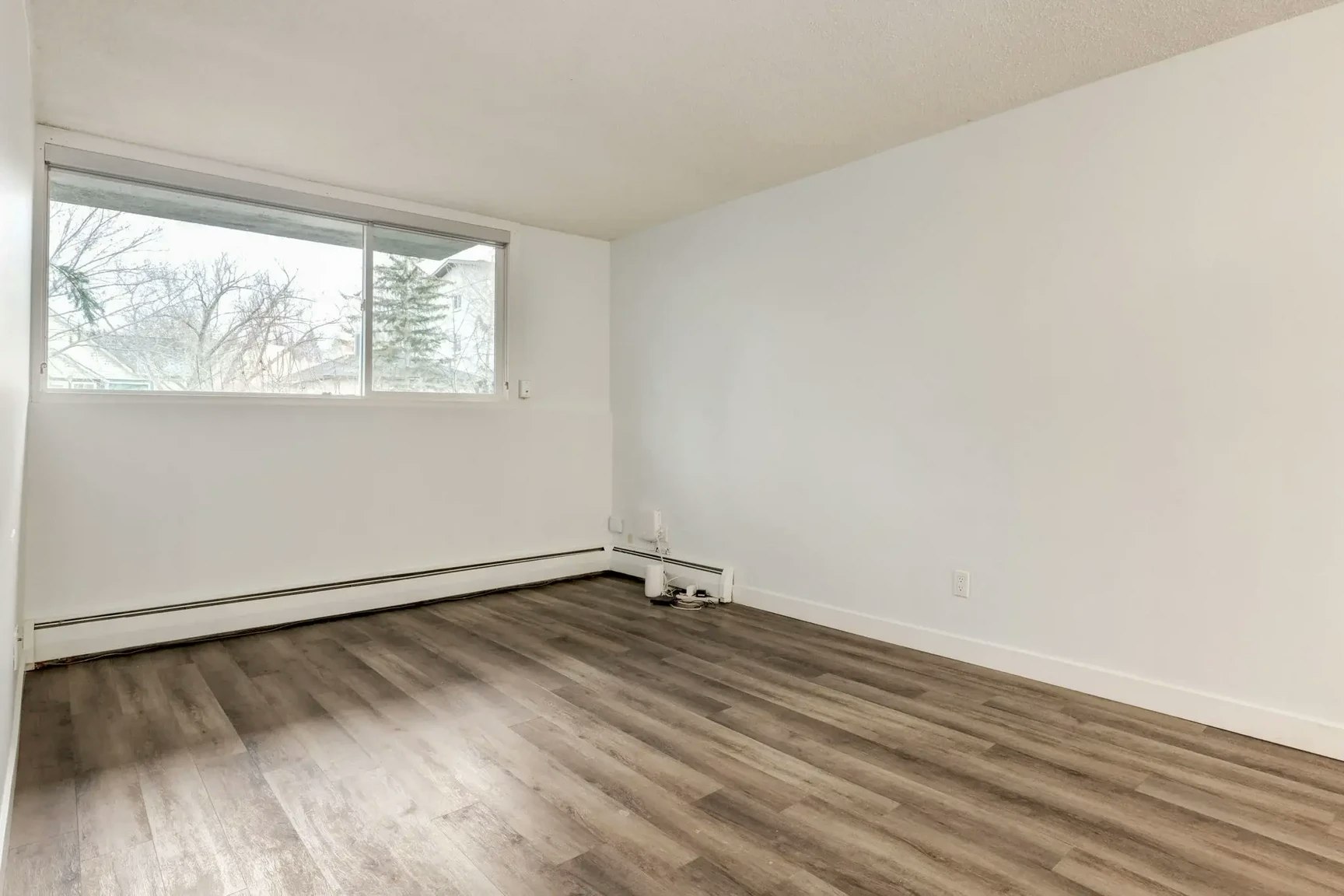 409-727 1st Avenue NW, Calgary, AB, T2N 0A2 - 5