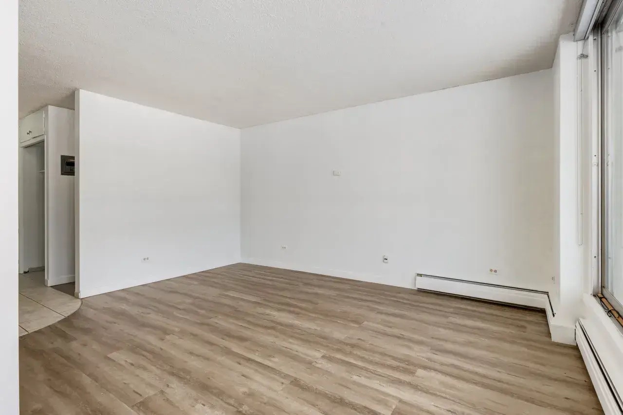 205-2010 Hope Street SW, Calgary, AB, T2S 2H1 - 9
