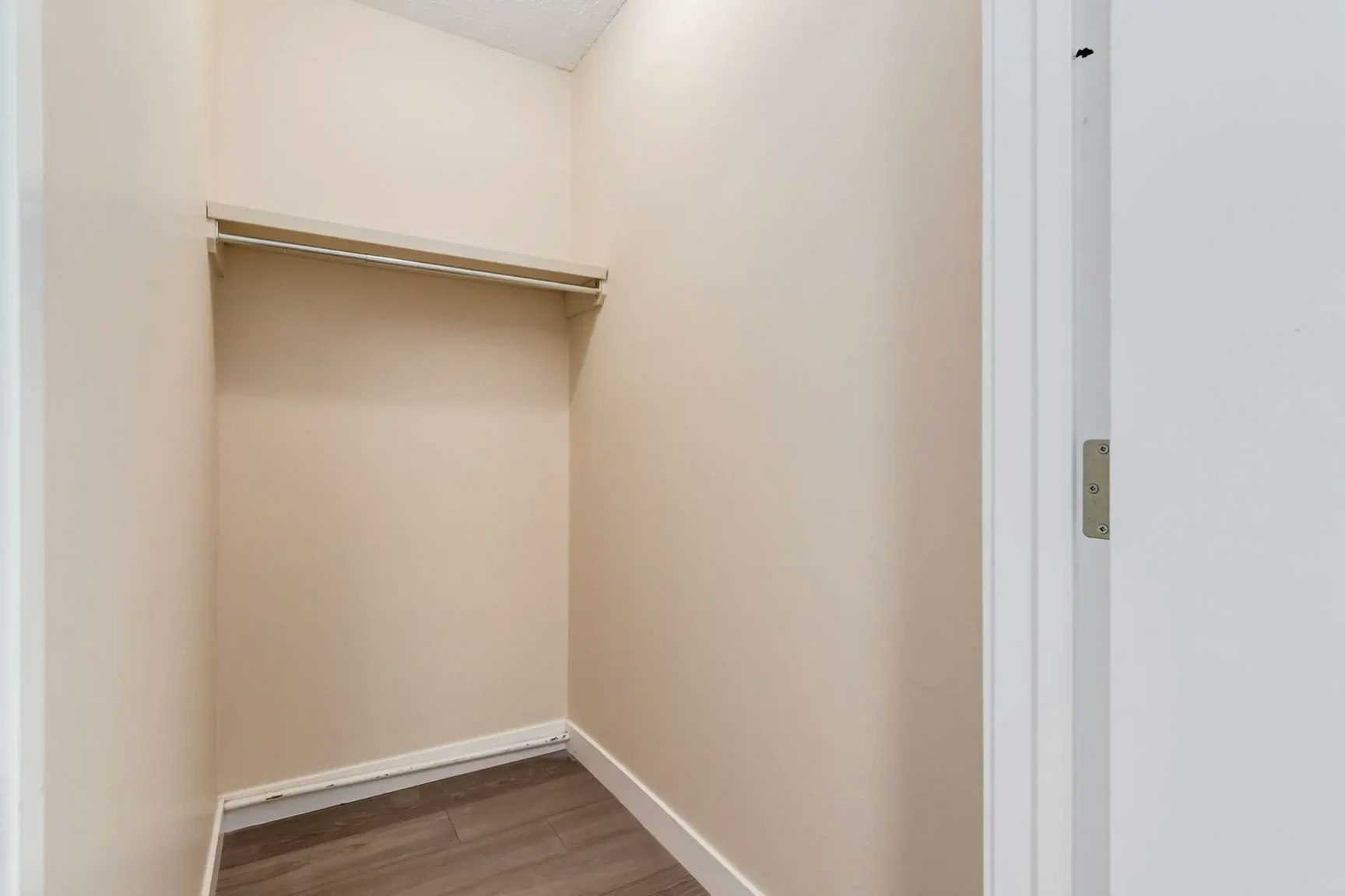207-540 57 Avenue SW, Calgary, AB, T2V 0H2 - 18