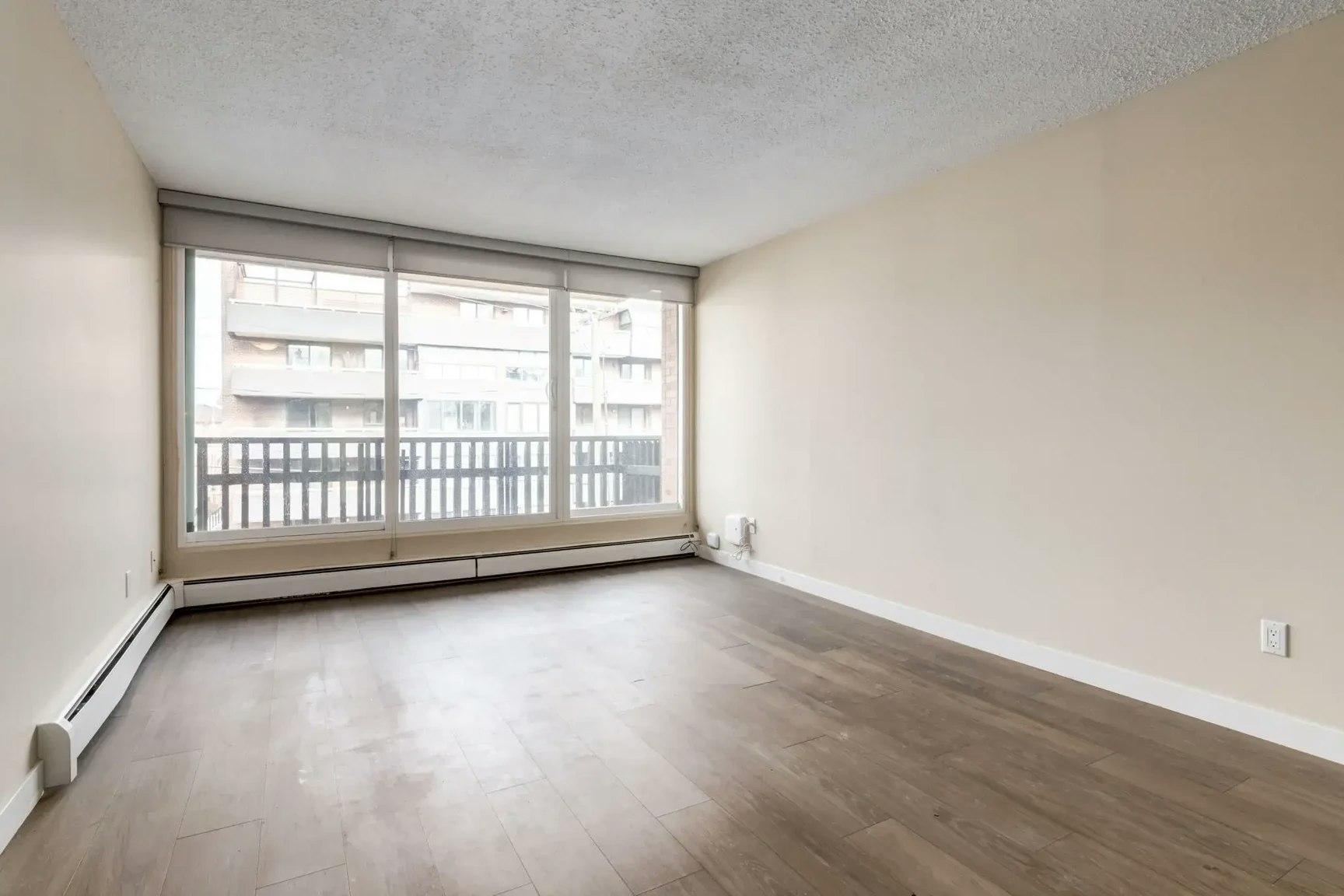 207-540 57 Avenue SW, Calgary, AB, T2V 0H2 - 2