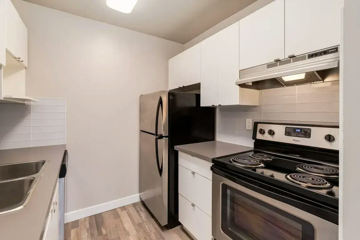 113-35 Glengrove Close SW, Calgary, AB, T3E 6T1 - 2
