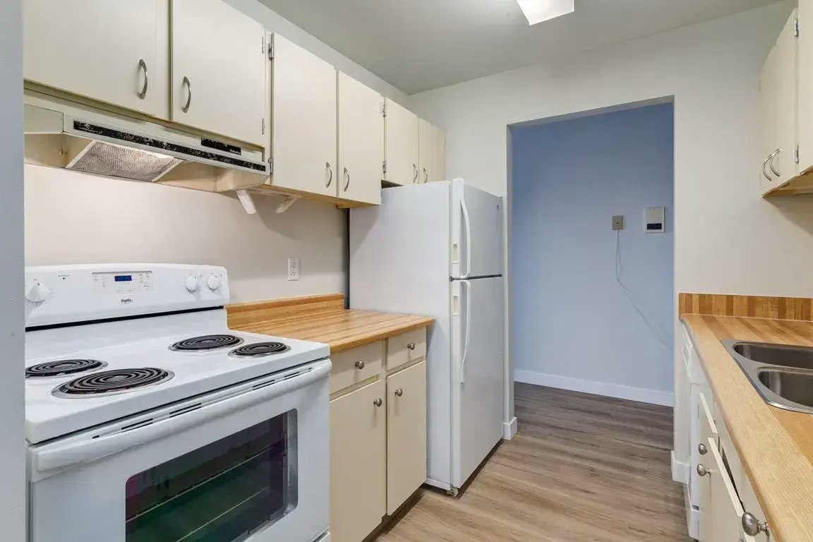 113-35 Glengrove Close SW, Calgary, AB, T3E 6T1 - 11