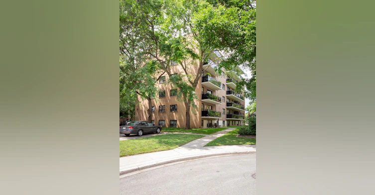 384 St Paul Street, Burlington, ON, L7R 3K4