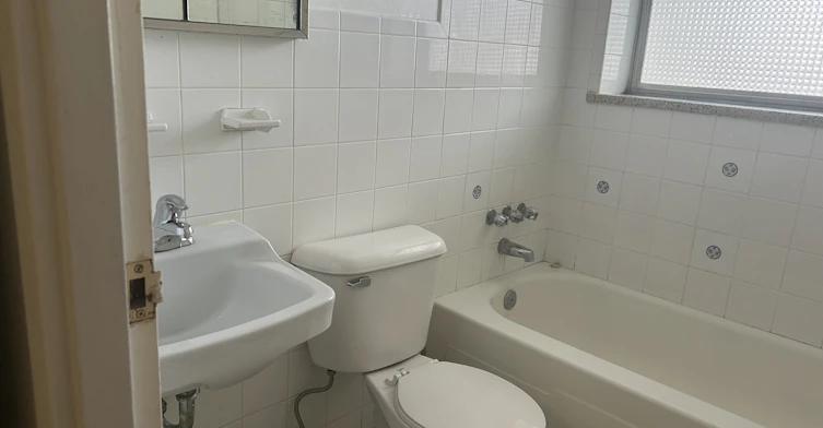 2095 Prospect Street, Burlington, ON, L7R 1Z5 - 7