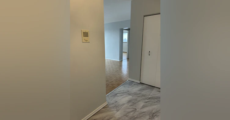 2095 Prospect Street, Burlington, ON, L7R 1Z5 - 2