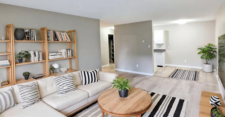 14831 104 Avenue, Surrey, BC, V3R 1M5 - 5