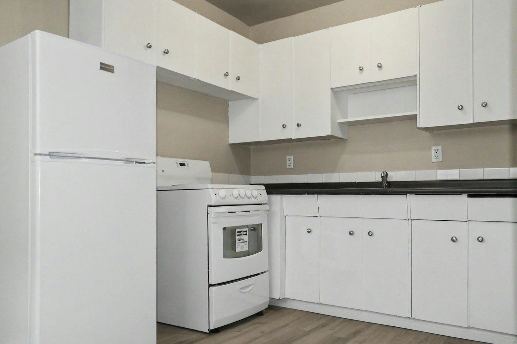 12220 82 Street NW, Edmonton, AB, T5B 2X1 - 18