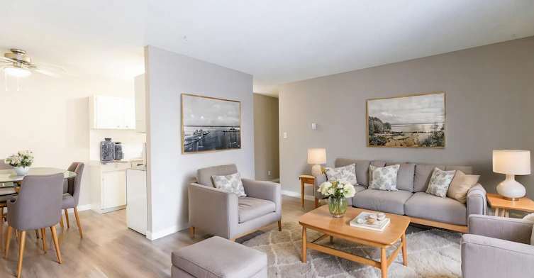 1419 17 Avenue NW, Calgary, AB, T2M 0R4 - 2
