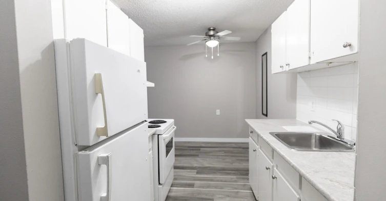 1419 17 Avenue NW, Calgary, AB, T2M 0R4 - 18