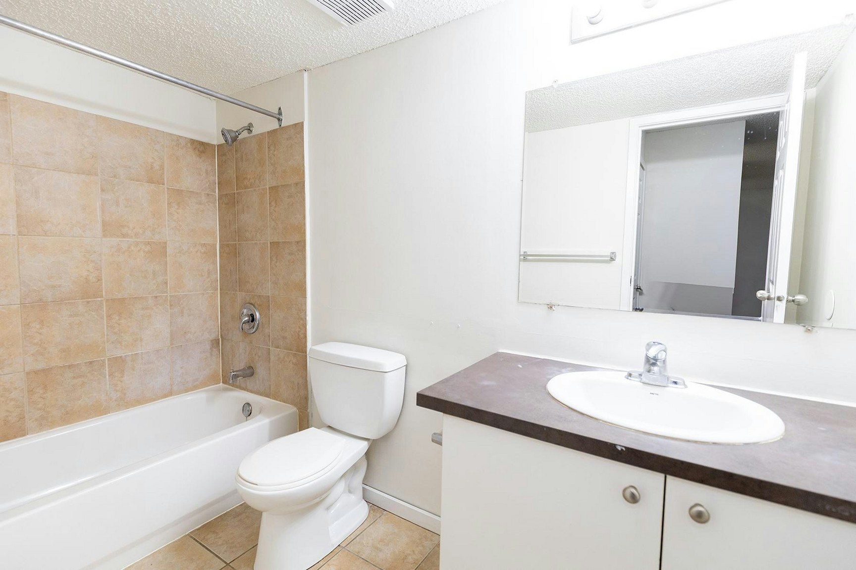 216 Doverglen Crescent SE, Calgary, AB, T2B 2S7 - 21