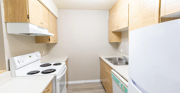 360 Falshire Drive NE, Calgary, AB, T3J 2G3 - 16