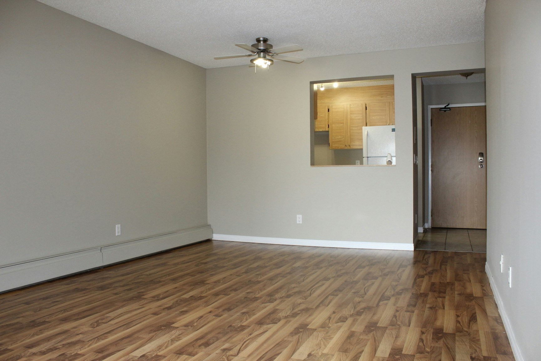 360 Falshire Drive NE, Calgary, AB, T3J 2G3 - 26