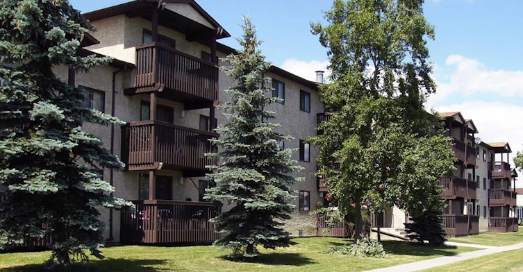360 Falshire Drive NE, Calgary, AB, T3J 2G3 - 21
