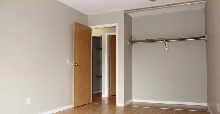 360 Falshire Drive NE, Calgary, AB, T3J 2G3 - 27