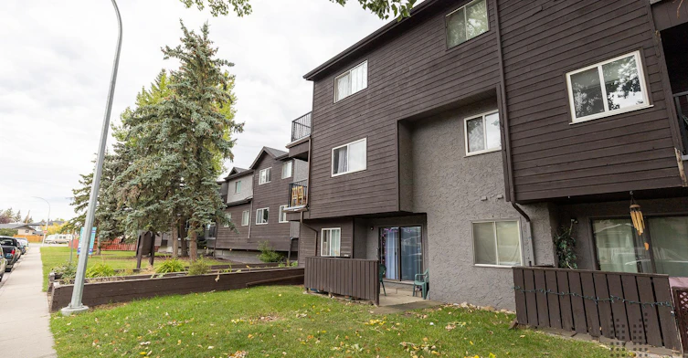 4646 73 Street NW, Calgary, AB, T3B 2M4 - 19