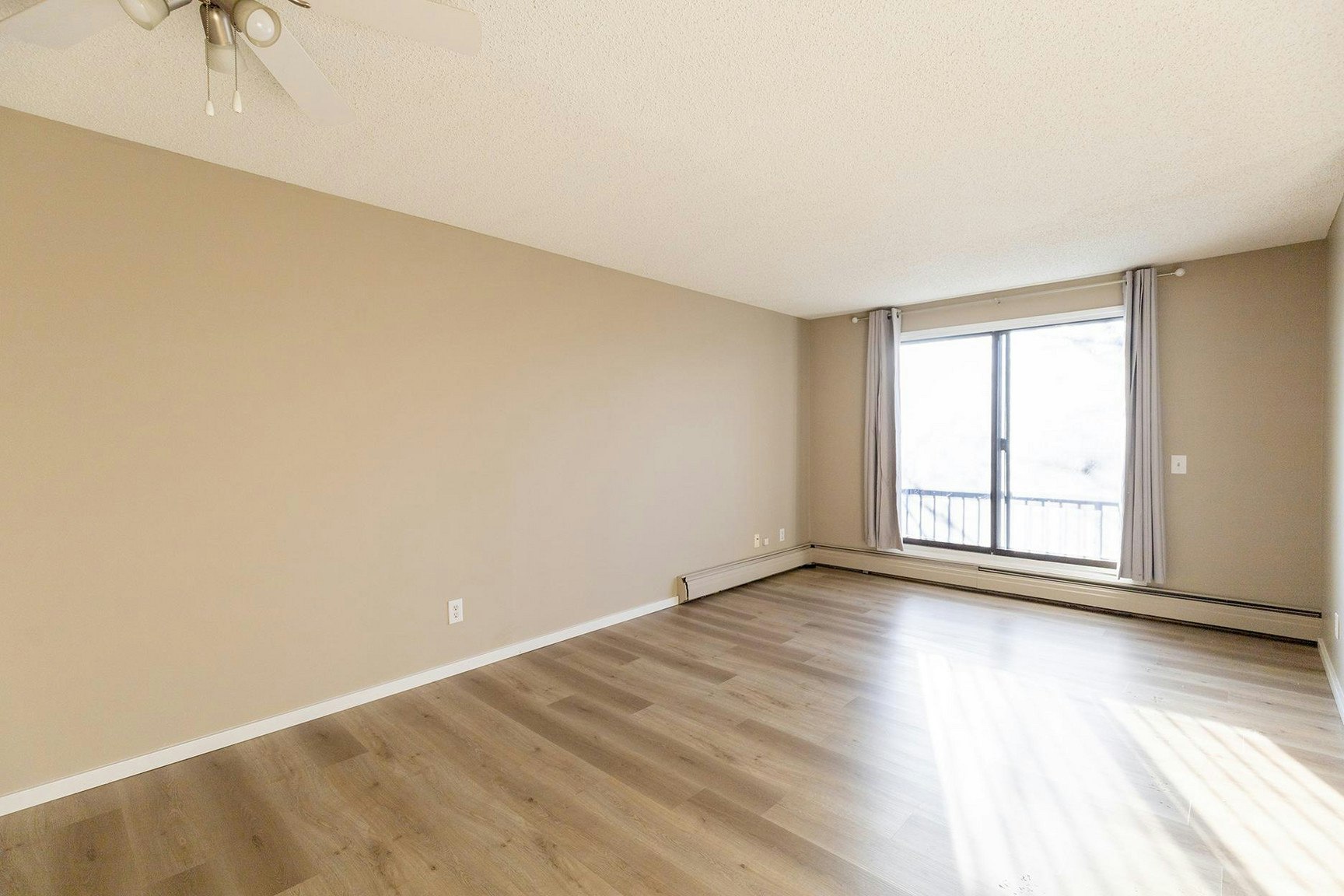 4646 73 Street NW, Calgary, AB, T3B 2M4 - 15
