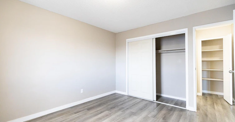 412 Huntsville Crescent NW, Calgary, AB, T2K 5E1 - 22