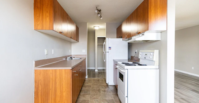 412 Huntsville Crescent NW, Calgary, AB, T2K 5E1 - 18