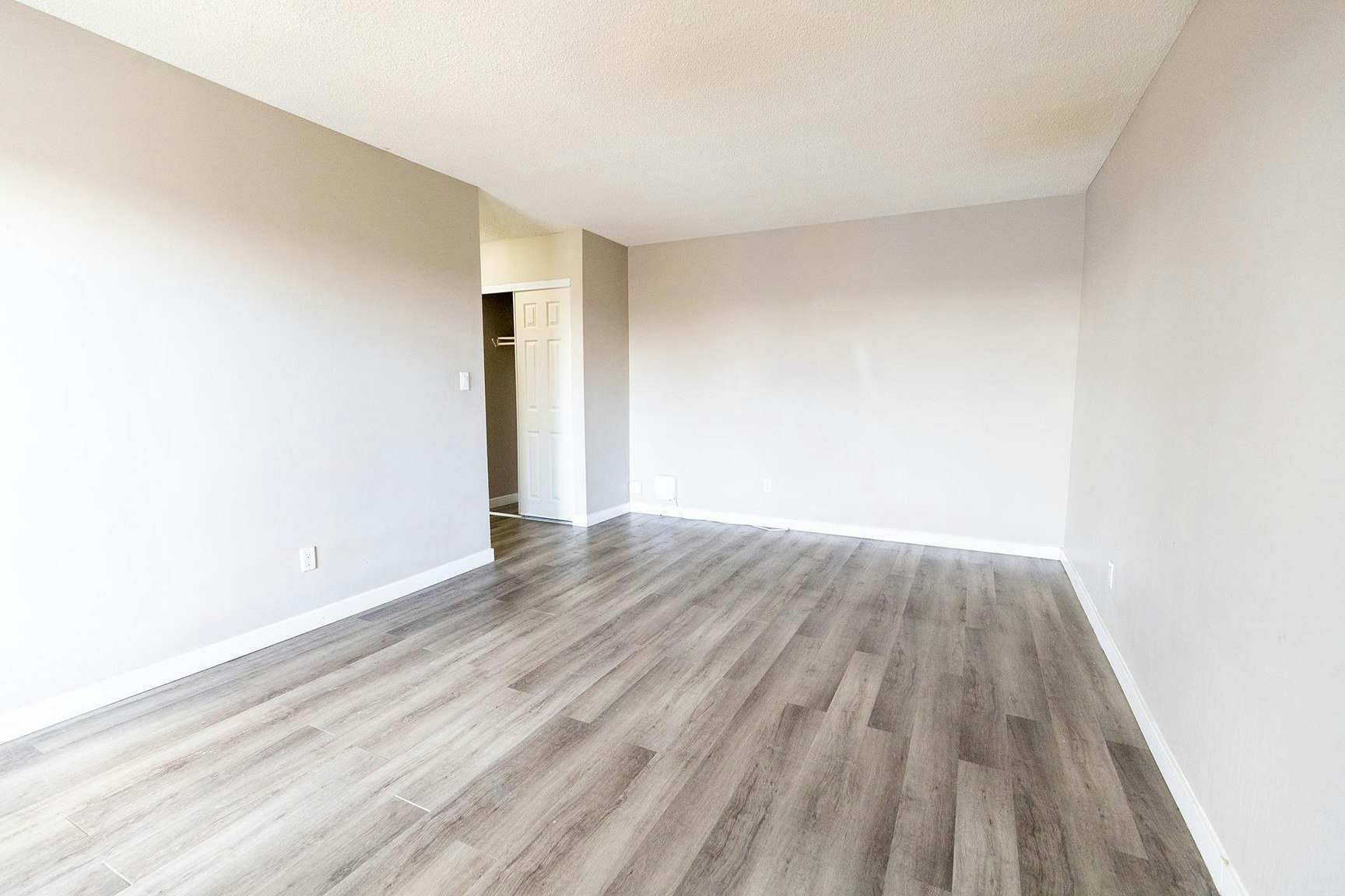 412 Huntsville Crescent NW, Calgary, AB, T2K 5E1 - 16