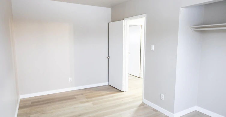 1300 41 Street SE, Calgary, AB, T2A 1K6 - 24