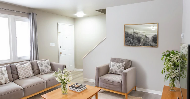 1300 41 Street SE, Calgary, AB, T2A 1K6 - 2