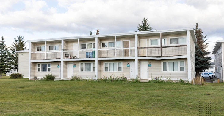 1300 41 Street SE, Calgary, AB, T2A 1K6 - 16