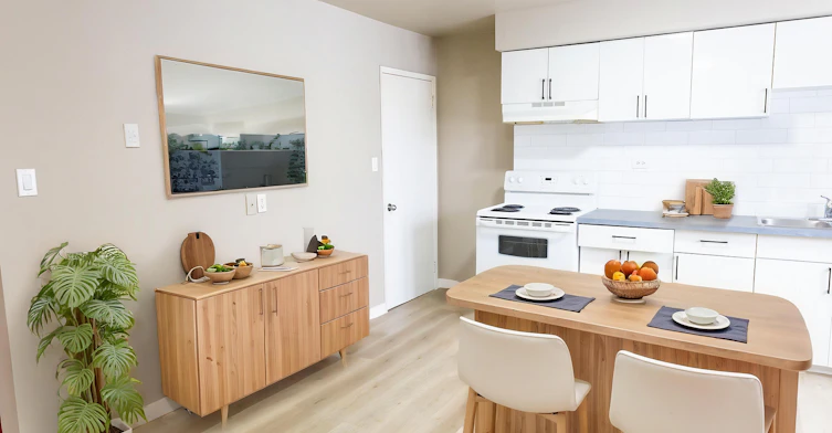 1300 41 Street SE, Calgary, AB, T2A 1K6 - 4
