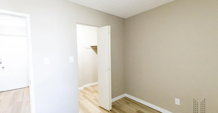 1611 23 Avenue SW, Calgary, AB, T2T 0V1 - 23
