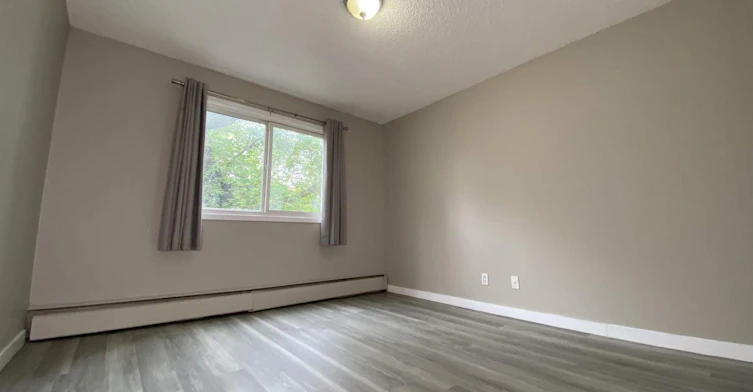 11615 124 Street NW, Edmonton, AB, T5M 0K8 - 15